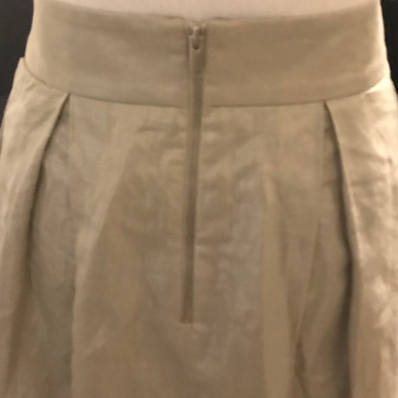 Banana Republic Shimmery Silver Skirt - Picture 5 of 8